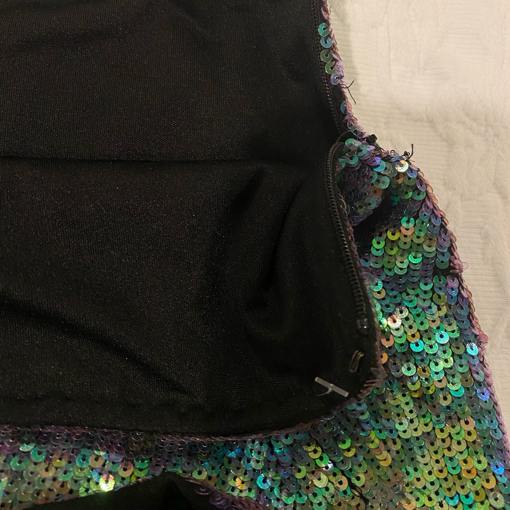 Y2 🧜‍♀️💜💚Armani Exchange sequin mini skirt NWT💚💜 - Picture 8 of 16